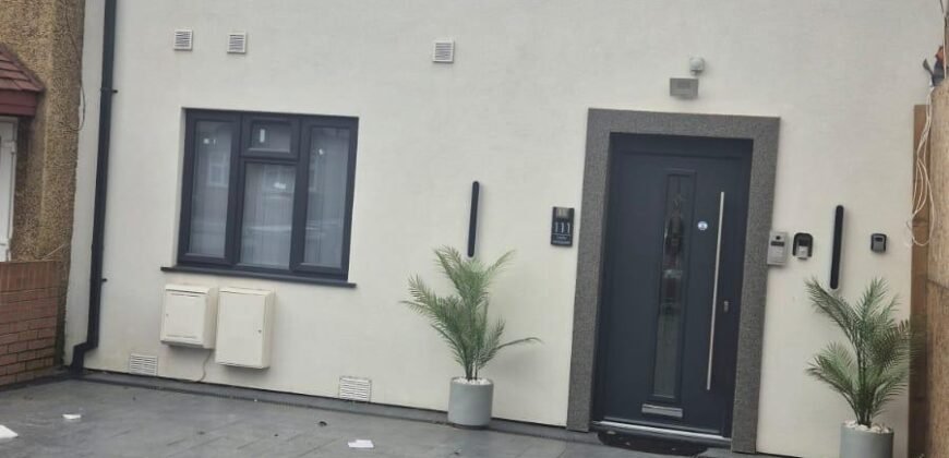 Rent House In Southall London
